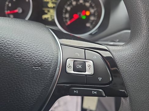 Used 2018 Volkswagen Jetta Wolfsburg Edition image 18