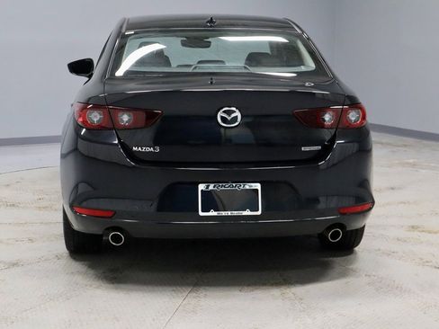 Used 2022 MAZDA MAZDA3 s image 11
