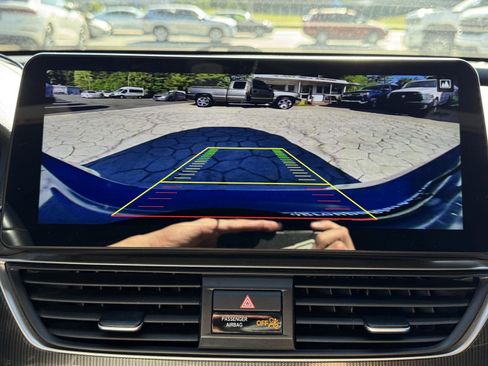 Used 2022 Honda Accord Sport image 24