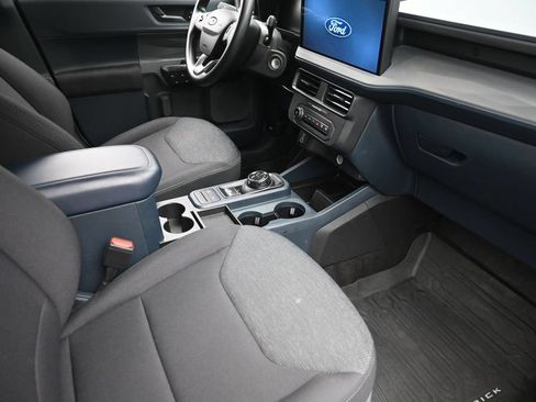 Used 2025 Ford Maverick XL w/ Equipment Group 102A AWD/4WD image 9