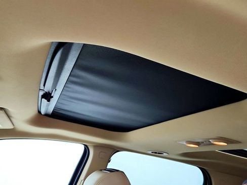 Used 2012 GMC Acadia Denali image 12