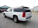 Used 2007 GMC Yukon XL SLT w/ SLT Preferred Equipment Group image 4