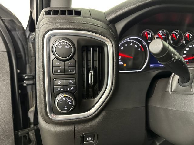 Used 2022 Chevrolet Silverado 1500 RST w/ Z71 Off-Road Package AWD/4WD image 22