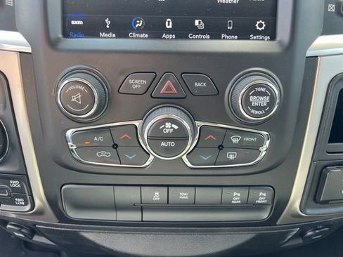 Used 2019 RAM 1500 Big Horn AWD/4WD image 24