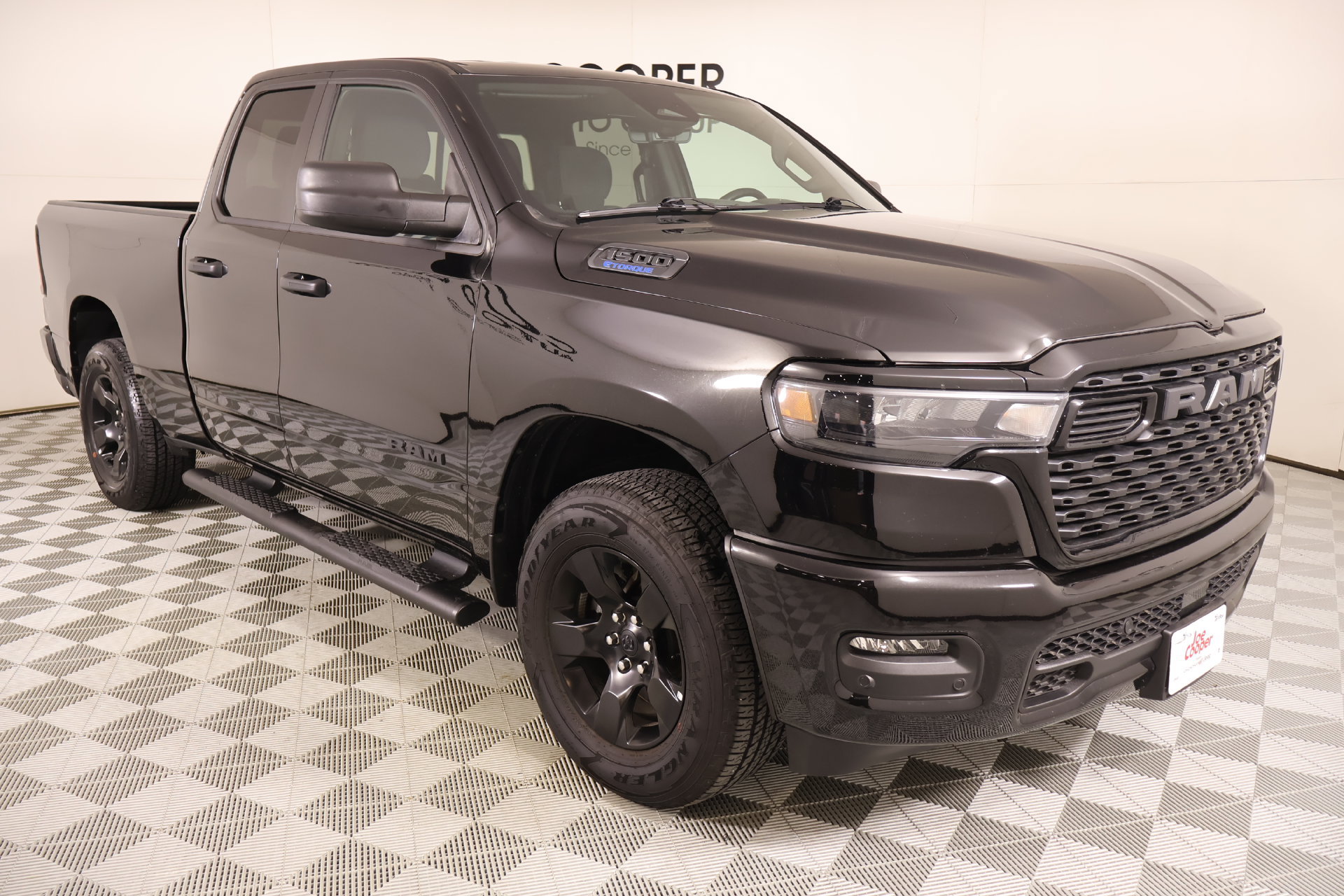 Used 2025 RAM 1500 Tradesman w/ Night Edition AWD/4WD image 1
