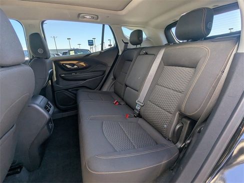 Used 2020 GMC Terrain SLE w/ Driver Convenience Package image 16