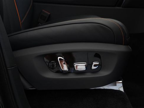 New 2027 Rolls-Royce Cullinan Black Badge AWD/4WD image 48