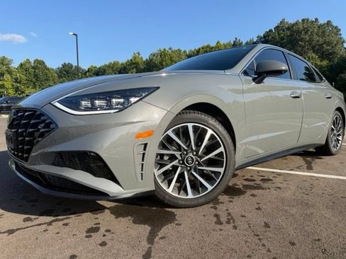 Used 2023 Hyundai Sonata Limited FWD image 3