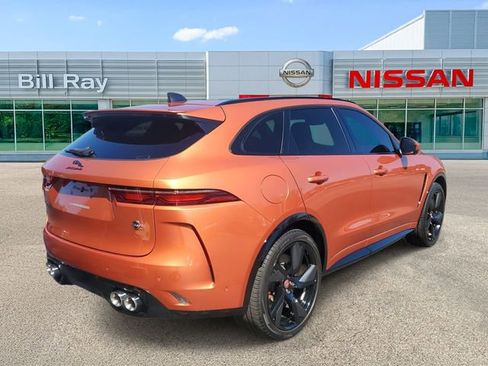 Used 2022 Jaguar F-PACE SVR image 4