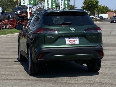 Certified 2026 Toyota Corolla Cross LE FWD image 42