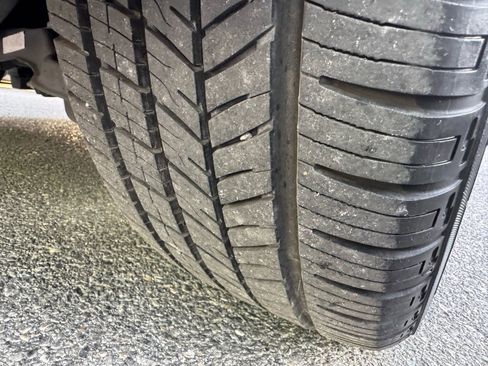 Used 2015 Ford C-MAX SE w/ Interior Protection Package image 9