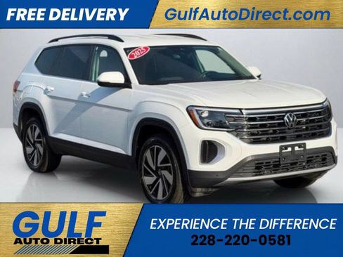 Used 2025 Volkswagen Atlas SE FWD image 1