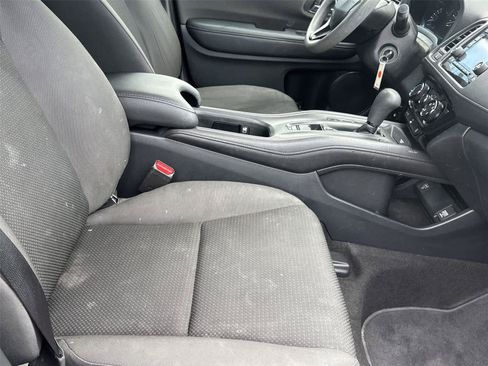 Used 2019 Honda HR-V LX image 14