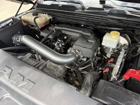 Used 2019 RAM 1500 Limited image 34