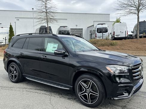 New 2026 Mercedes-Benz GLS 450 4MATIC image 2