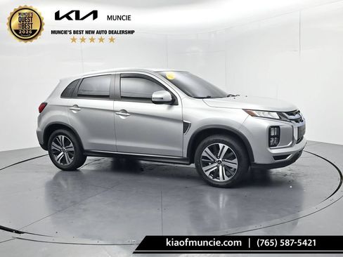 Used 2024 Mitsubishi Outlander Sport SE AWD/4WD image 1