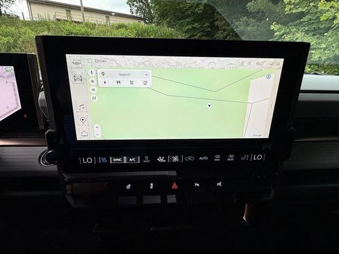 Used 2024 GMC Hummer EV 3X AWD/4WD image 25