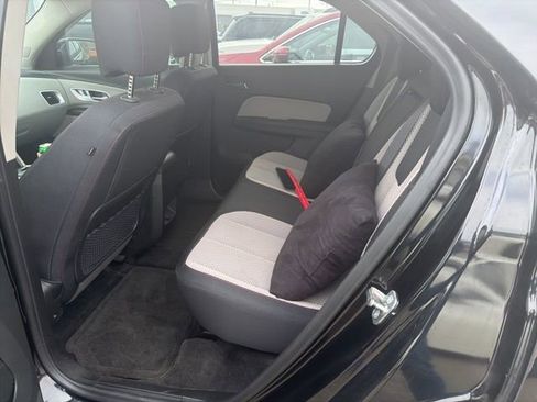 Used 2017 Chevrolet Equinox LT w/ Convenience Package image 7