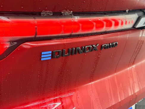 New 2026 Chevrolet Equinox EV RS image 12