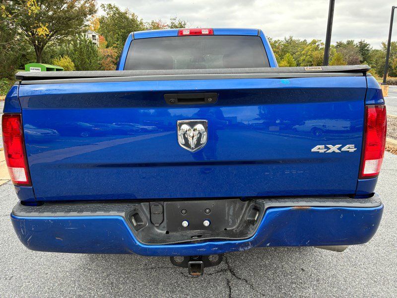 Used 2017 RAM 1500 Express AWD/4WD image 6