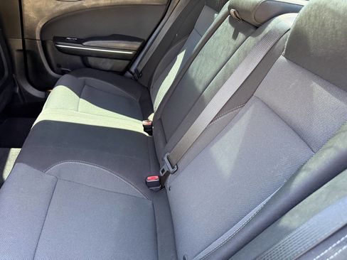 Used 2017 Dodge Charger SE image 12