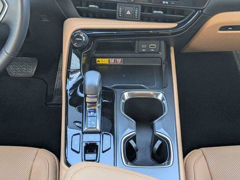Certified 2025 Lexus NX 250 FWD w/ Accessory Package (K3) image 21
