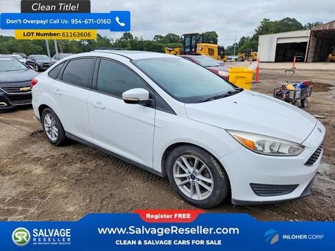 Used 2015 Ford Focus SE FWD image 5