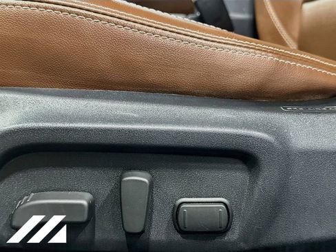 Used 2019 Subaru Outback 2.5i Touring AWD/4WD image 21