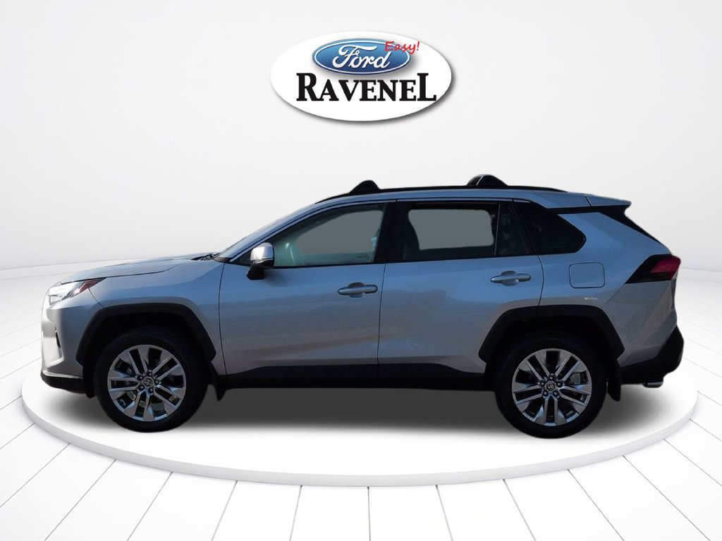 Used 2024 Toyota RAV4 XLE Premium FWD image 7
