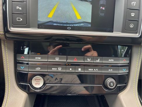 Used 2018 Jaguar F-PACE R-Sport AWD/4WD image 34