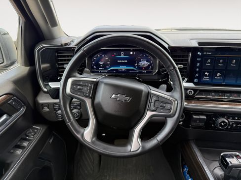 Used 2023 Chevrolet Silverado 1500 RST AWD/4WD image 12