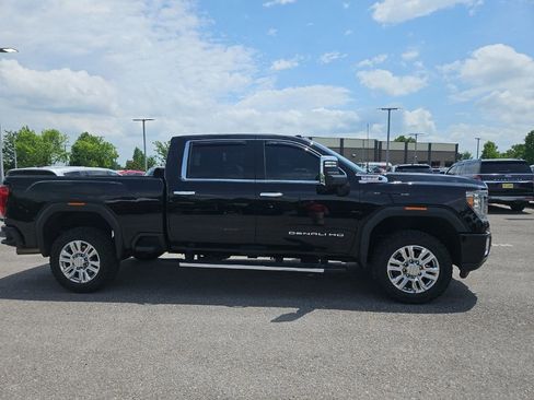 Used 2020 GMC Sierra 3500 Denali w/ Denali Ultimate Package AWD/4WD image 8