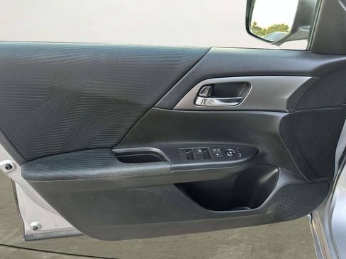Used 2014 Honda Accord LX image 11