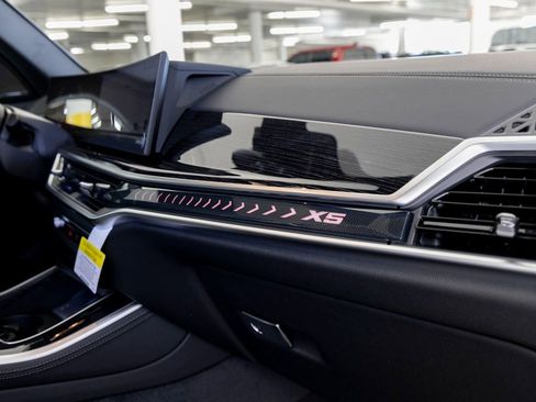 New 2026 BMW X5 xDrive40i w/ M Sport Package image 30
