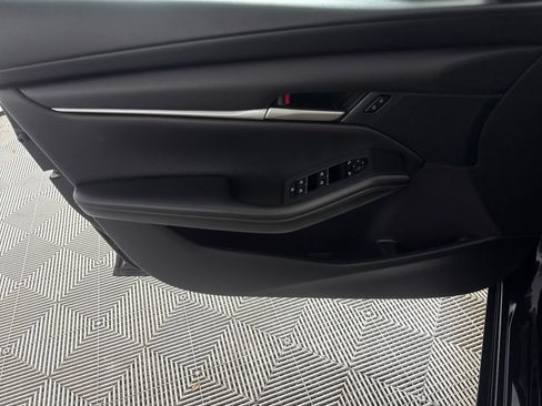 Used 2022 MAZDA MAZDA3 s image 10