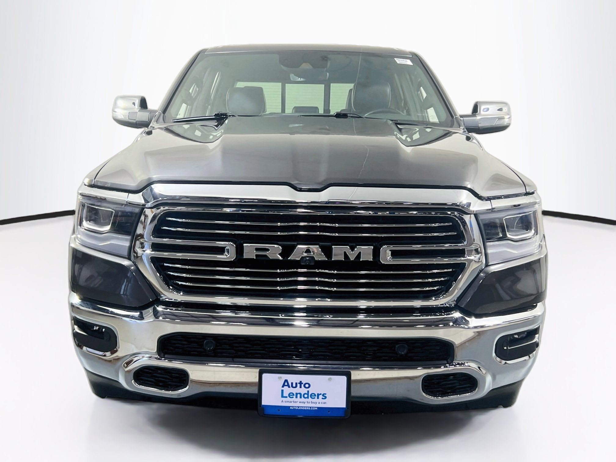 Used 2023 RAM 1500 Laramie AWD/4WD image 2