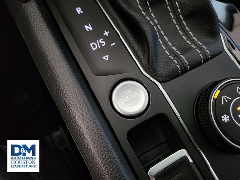 Used 2022 Volkswagen Atlas SE image 26