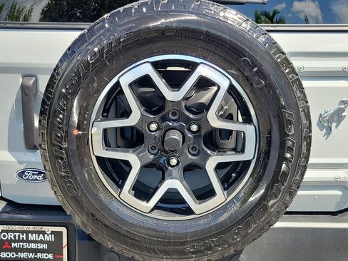 Used 2026 Ford Bronco Outer Banks AWD/4WD image 13