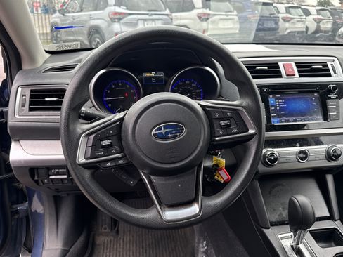 Used 2019 Subaru Outback 2.5i image 9