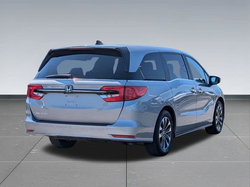 Used 2024 Honda Odyssey EX-L image 5
