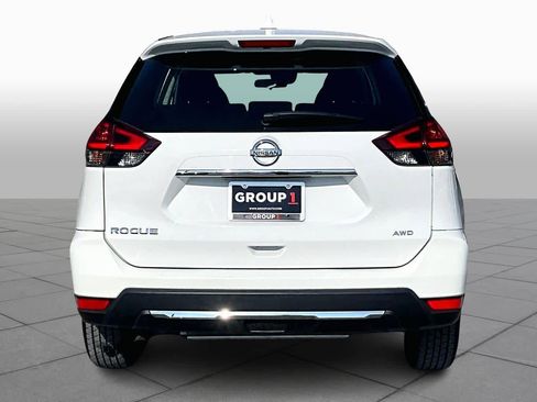 Used 2019 Nissan Rogue S image 15