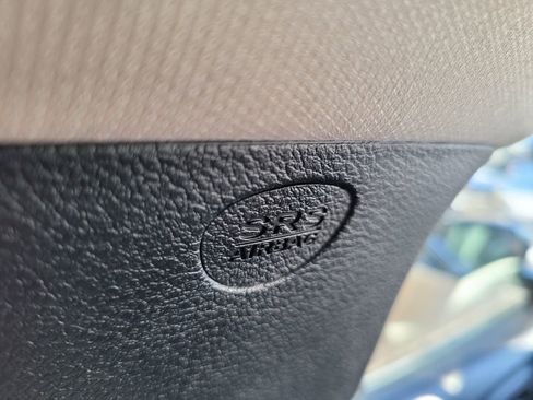 Used 2016 Jeep Cherokee Overland w/ Technology Group image 52