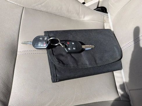 Used 2014 Ford Edge SEL w/ Equipment Group 205A image 38