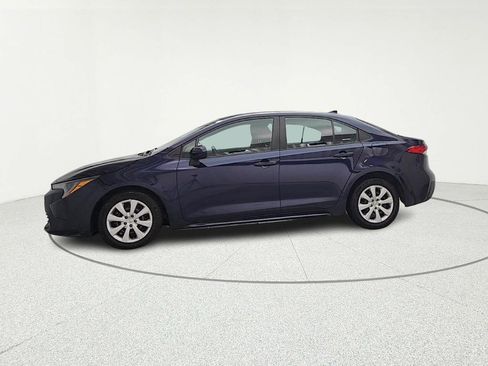 Used 2023 Toyota Corolla LE image 4
