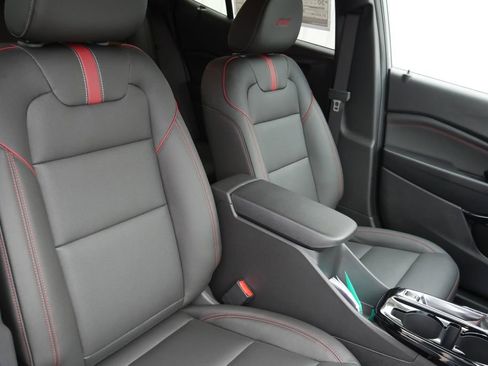 New 2026 Chevrolet Trax RS w/ Driver Confidence Package FWD image 21