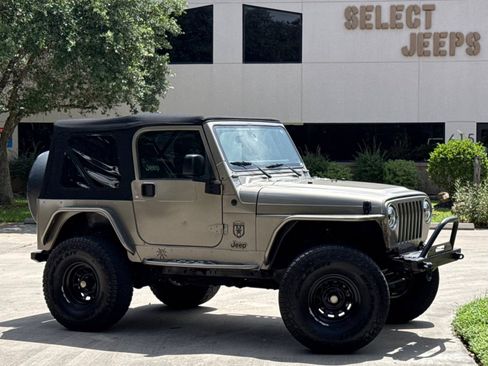 Used 2006 Jeep Wrangler Sport w/ 30" Tire & Wheel Group AWD/4WD image 1