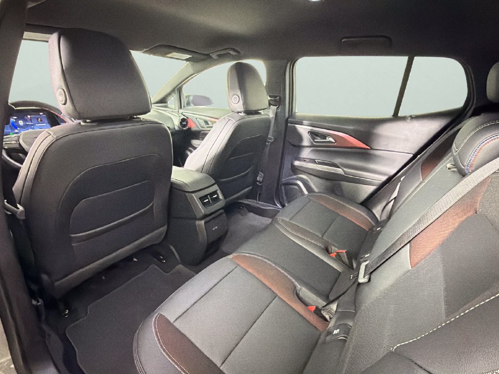 Certified 2024 Chevrolet Equinox EV RS FWD image 27