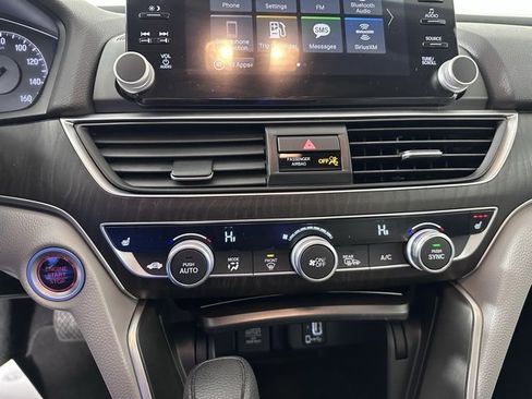 Used 2019 Honda Accord EX image 27