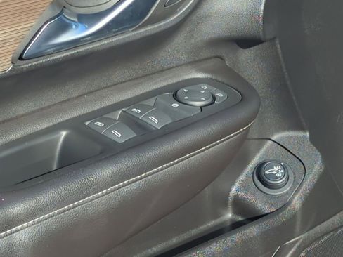 Used 2022 GMC Terrain Denali image 22