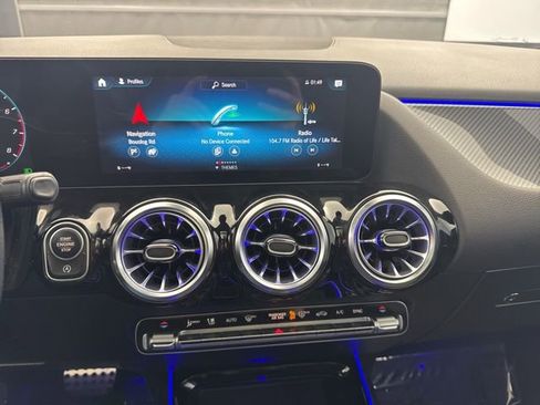 Used 2022 Mercedes-Benz GLA 250 4MATIC image 20